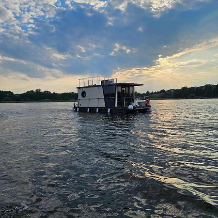 Houseboat Hotel Gudowo Ngoại thất bức ảnh